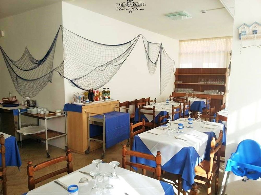 Hotel Orlov Rimini Buitenkant foto